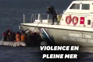 En Grèce, ces gardes-côtes indignent en tentant de couler un bateau de migrants