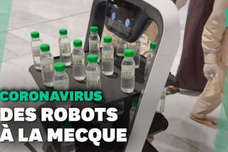 Covid: à La Mecque, des robots distribuent de l'eau sacrée de Zamzam