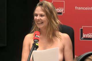 Sur France Inter, Constance se met seins nus pour dénoncer les 