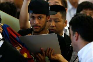Football Leaks: 77 euros par autographe pour Neymar, une prime de défaite pour Lloris... les clauses surprenantes révélées
