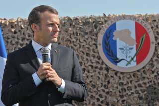 Au Qatar, Emmanuel Macron met les pieds dans le plat du financement du terrorisme