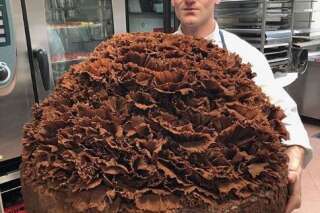 Cet énorme gâteau peut nourrir jusqu'à 50 convives (et encore, ce n'est qu'un petit modèle)