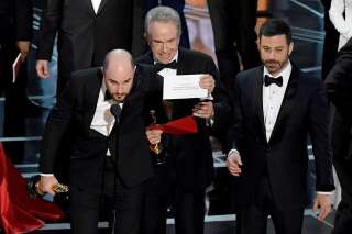 Aux Oscars 2017, l'erreur de l'enveloppe a inspiré les internautes