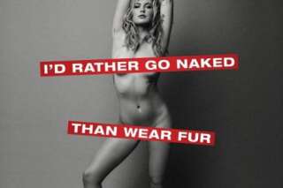 20 ans après sa mère, la fille de Kim Basinger, Ireland Baldwin, rejoue sa campagne nue contre la fourrure