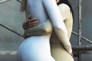 Ce nouveau cliché du shooting de Kim Kardashian avec sa sœur Khloé est encore plus étrange