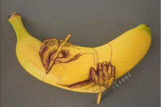 Cet artiste sculpte les peaux de bananes comme personne