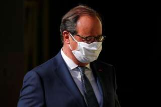 Vaccins: Hollande et des prix Nobel appellent à lever les brevets