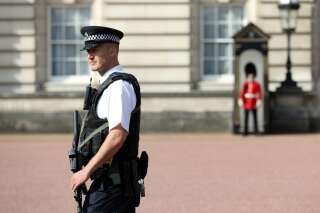 Attaque de policiers devant Buckingham: un deuxième homme arrêté