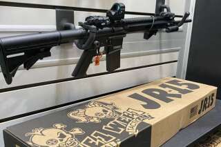 Ce fusil semi-automatique JR-15 destiné aux enfants américains provoque la colère des associations