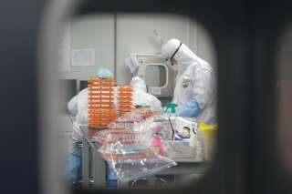 Coronavirus: plus d'un quart des Français pensent que le virus a été créé en laboratoire