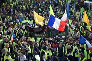 Gilets jaunes: pour la 1ère fois, une majorité de Français souhaite l'arrêt du mouvement