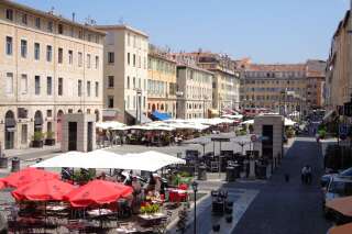 À Marseille, bars et restaurants vont pouvoir fermer (un peu) plus tard