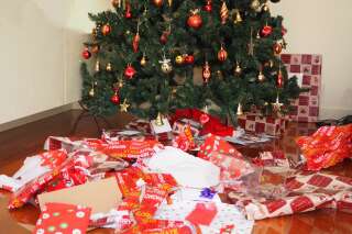 Après Noël, faut-il mettre le papier cadeau dans la poubelle de tri?