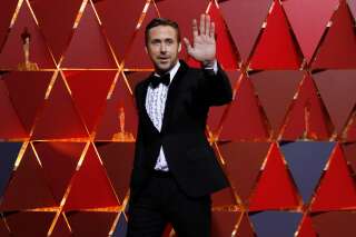 Aux Oscars 2017, la chemise à jabot de Ryan Gosling n'a pas fait l'unanimité