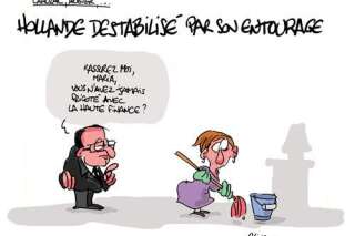 Hollande déstabilisé par son entourage
