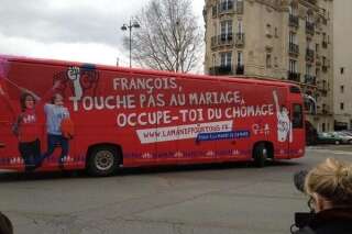 Un bus de la manif pour tous sillonne déjà les rues de Paris: le maire du 2e demande son interdiction