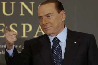Italie: Silvio Berlusconi prêt à se retirer en cas de candidature de Mario Monti