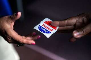 Le fiasco du vote anticipé en Floride: le gouverneur ne fléchit pas devant les files interminables aux urnes