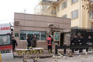 PHOTOS. Turquie: attentat-suicide devant l'ambassade des États-Unis à Ankara, deux morts