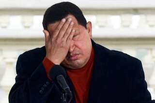 Hugo Chavez souffre de complications après une grave infection pulmonaire: le gouvernement dénonce une 