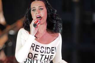 VIDÉOS. Katy Perry dévoile son soutien à Obama et le montre sur sa robe
