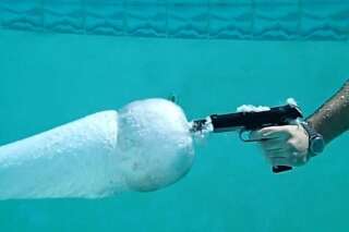 VIDÉO. Tirer au pistolet sous l'eau, c'est possible: la preuve en images