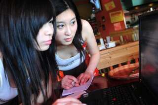Jeux vidéo en ligne : un service payant pour jouer contre des filles