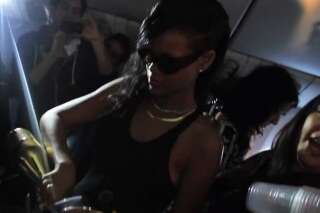 777 Tour : quand la folie s'empare du Boeing de Rihanna, les journalistes se baladent nus et jouent de l'harmonica