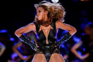 Photos de Beyoncé au Super Bowl: Ses agents veulent faire supprimer les clichés peu flatteurs... mauvaise idée