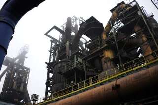 Florange: Hollande demande la poursuite des discussions entre l'Etat et ArcelorMittal