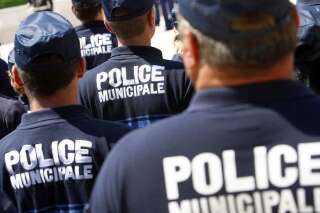 Une voiture de police, percutée par un chauffard, tue une prostituée à Nice