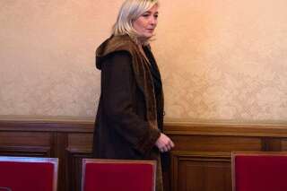 Conseil constitutionnel: Marine Le Pen demande la démission de Debré, le 