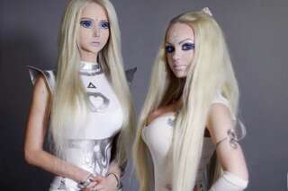 Barbie humaine : Valeria Lukyanova se trouve une sœur de cœur, Olga 'Dominica' Oleynik