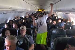 Harlem Shake: une enquête fédérale sur une vidéo tournée dans un avion par des étudiants du Colorado College