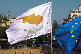 Chypre obtient une aide de 10 milliards de la zone euro et du FMI