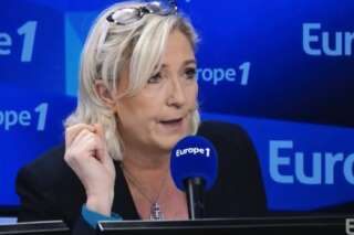 Marine Le Pen réclame l'ouverture des Champs-Élysées aux gilets jaunes