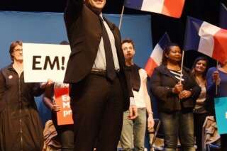Emmanuel Macron fait l'éloge d'Alain Juppé en meeting