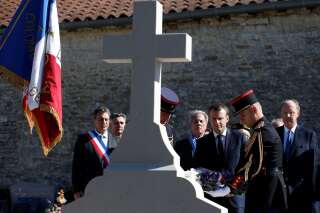 Macron dépose une gerbe sur la tombe du général de Gaulle à Colombey les Deux Églises