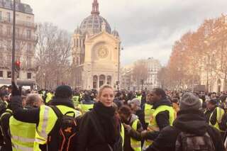 Uma Thurman et Owen Wilson repérés à Paris en marge des manifestations des gilets jaunes