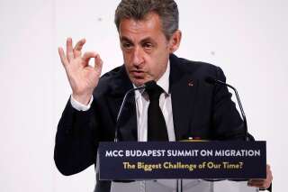 Nicolas Sarkozy tacle la droite: 