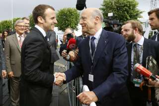 Emmanuel Macron, à Bordeaux pour le grand débat, rencontre Alain Juppé le jour de sa démission