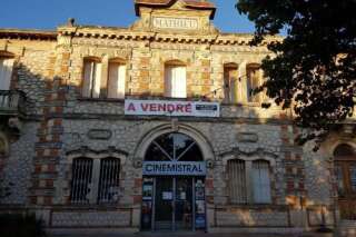 Le maire de Frontignan met en vente son hôtel de ville, son cinéma et une école pour protester contre le gouvernement