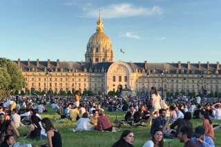 Coronavirus: À Paris, la police évacue l'esplanade des Invalides bondée
