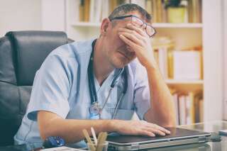 Un médecin sur 2 souffre d'un symptôme lié au burn-out