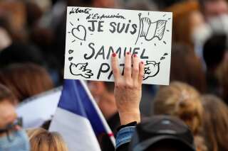 Assassinat de Samuel Paty: sept hommes interpellés en France ce mardi