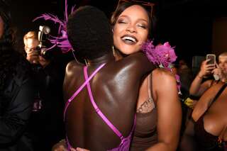Rihanna clôture la Fashion Week de New York avec un défilé de lingerie sulfureux