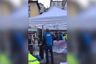 À Grenoble, le stand d'une candidate LREM aux municipales dégradé par des manifestants