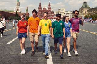 Pour la Coupe du Monde 2018, l'astuce de ces militants LGBT pour afficher le 
