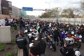 Vitesse limitée à 80km/h: des motards en colère bloquent le périphérique parisien
