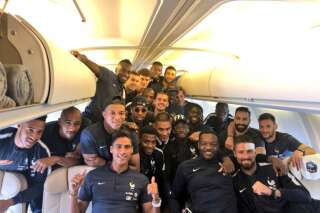 Coupe du Monde: la photo des Bleus dans l'avion avant leur décollage pour la Russie
